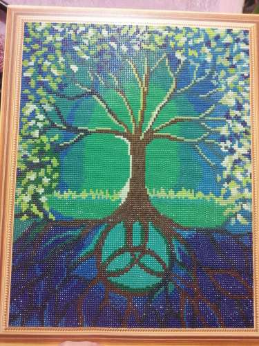 Продам готовую картину из алмазной мозайки на раме "Дерево жизни". 