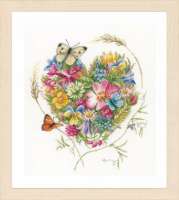 Набор для вышивания LANARTE арт. lanarte.PN-0169960 "A heart of flowers"
