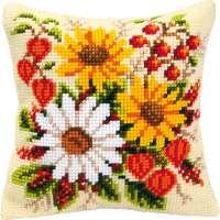 Набор для вышивания подушки VERVACO арт. vervaco.PN-0008757 "Цветы и ягоды"