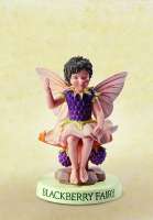 Фигурка декоративная Fiebiger Floristik 217295 Цветочная фея Ежевика