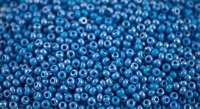 Бисер чешский PRECIOSA круглый 10/0 64050 голубой непрозрачный радужный 50 грамм