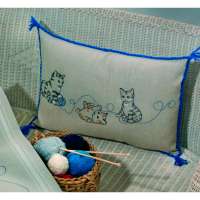 Набор для вышивания подушки PERMIN  арт 83-3801 Кошки