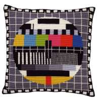 Набор для вышивания подушки  PERMIN арт 83-5000 "Телеэкран"